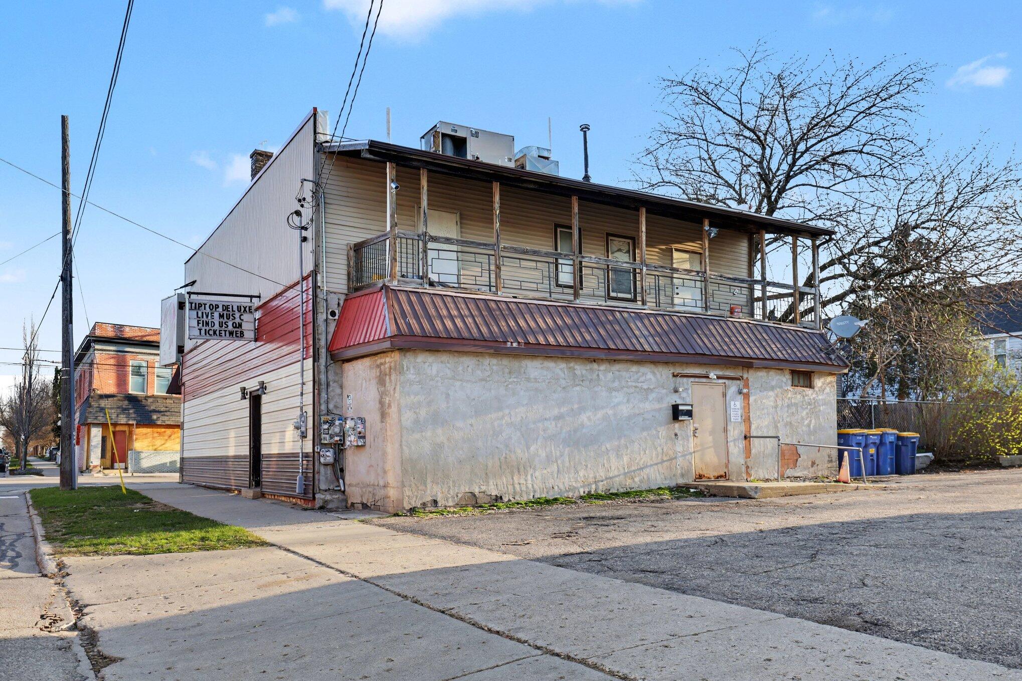 760 Butterworth Street SW