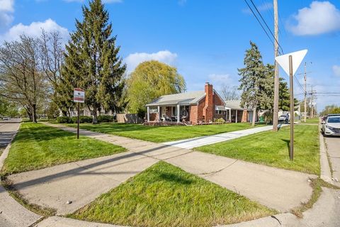 2006 GILMAN Street Garden City City Wayne MI 48135