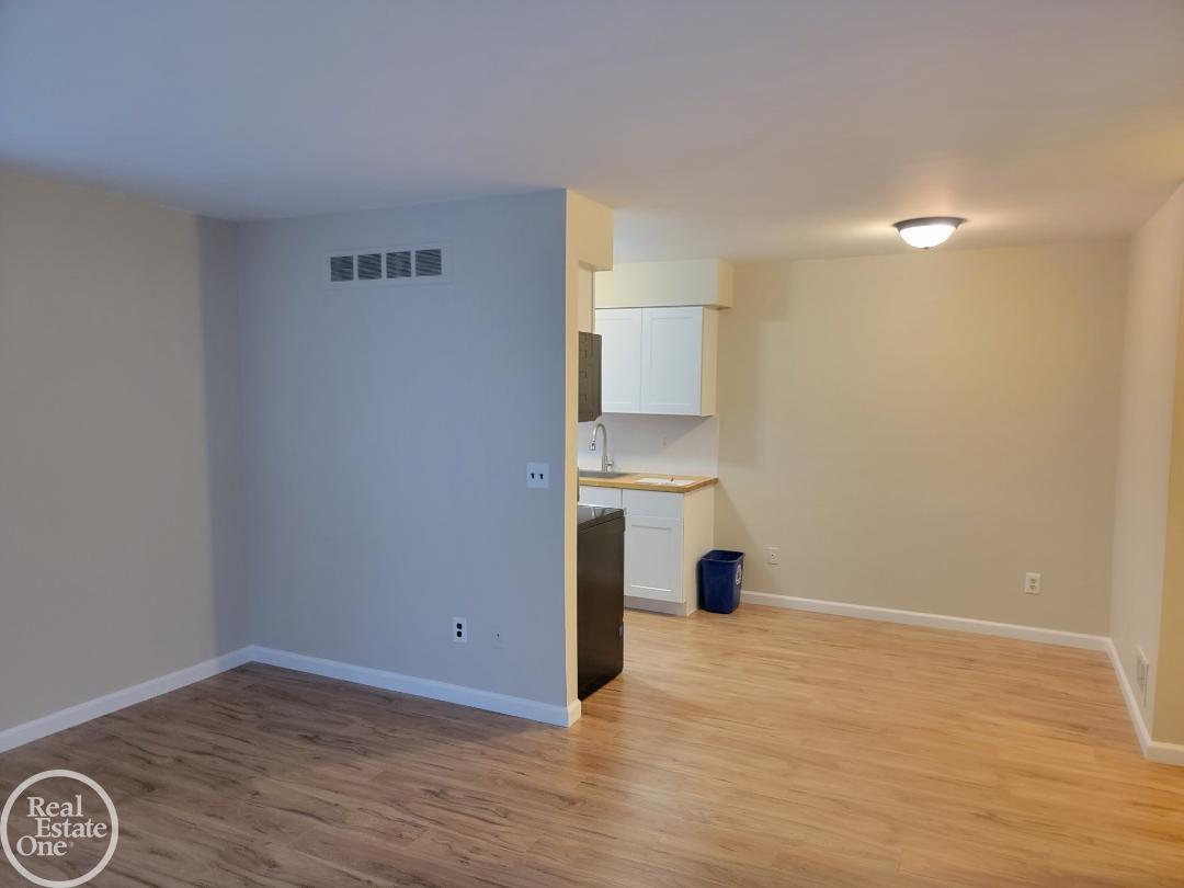 17118 Kingsbrooke Drive