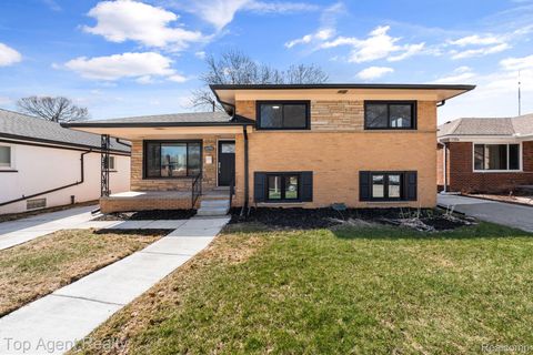 23701 Marlow Street Oak Park City MI 48237