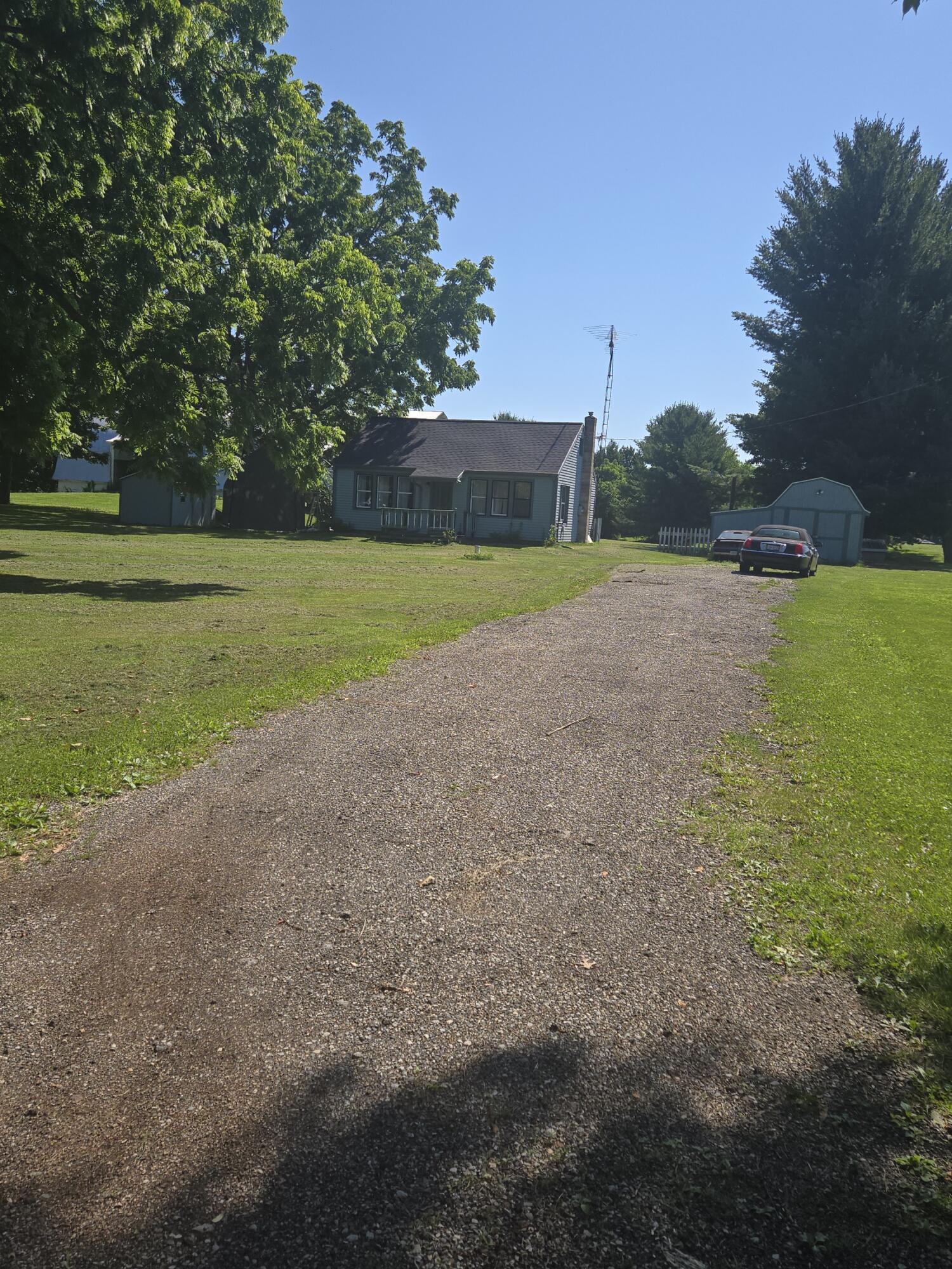 16934 14 Mile Road