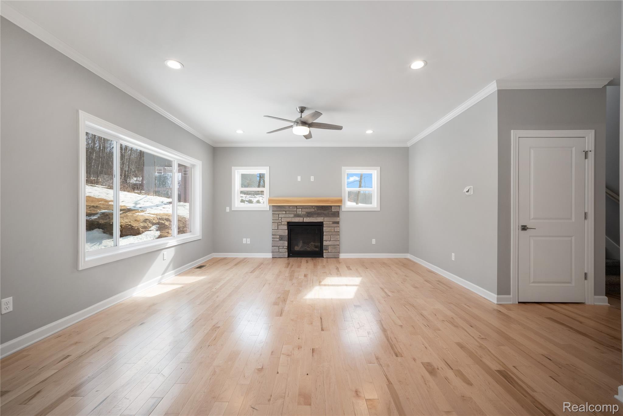 16085 Catalpa Ridge Drive
