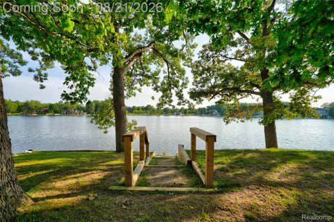 Tiny photo for 6220 Wertz, Springfield Charter Township, MI 48350 (MLS # 20261066824)