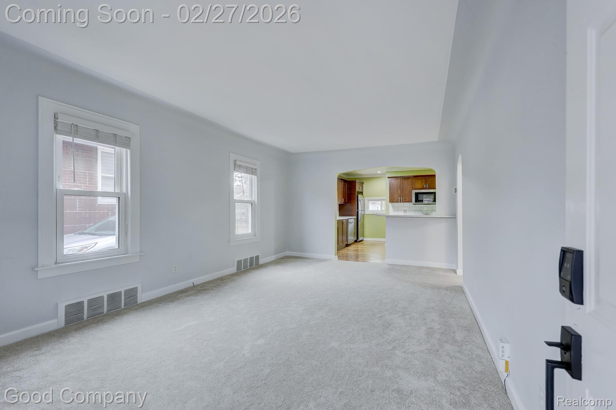 1060 W Hazelhurst Street