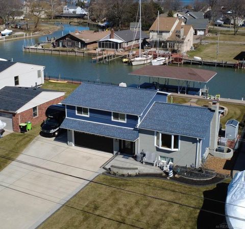 39228 Venetian Drive Harrison Charter Township MI 48045