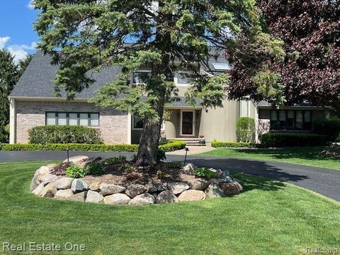 6600 PARK VALLEY Drive Independence Charter Township MI 48348