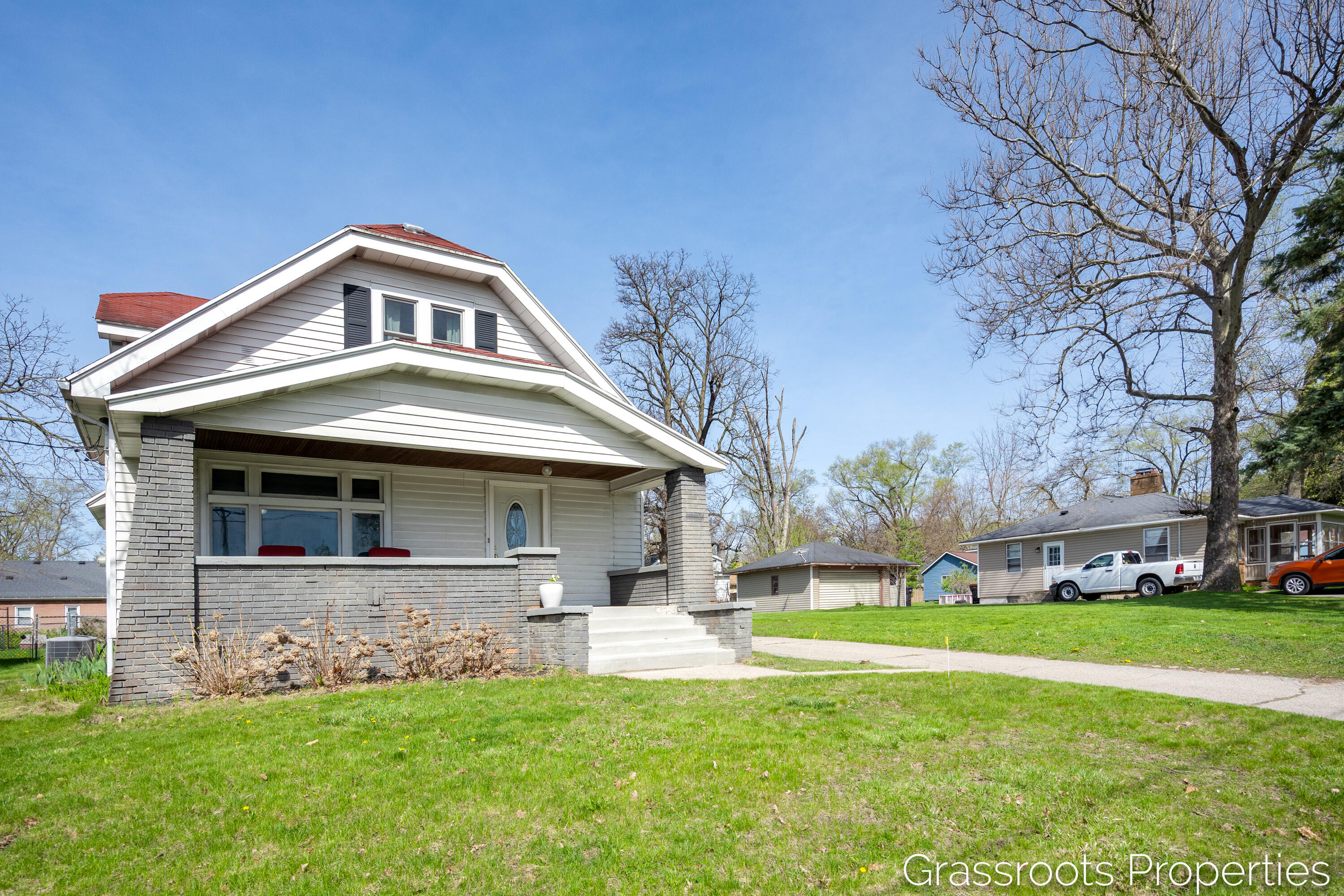2405 Miller Avenue NW