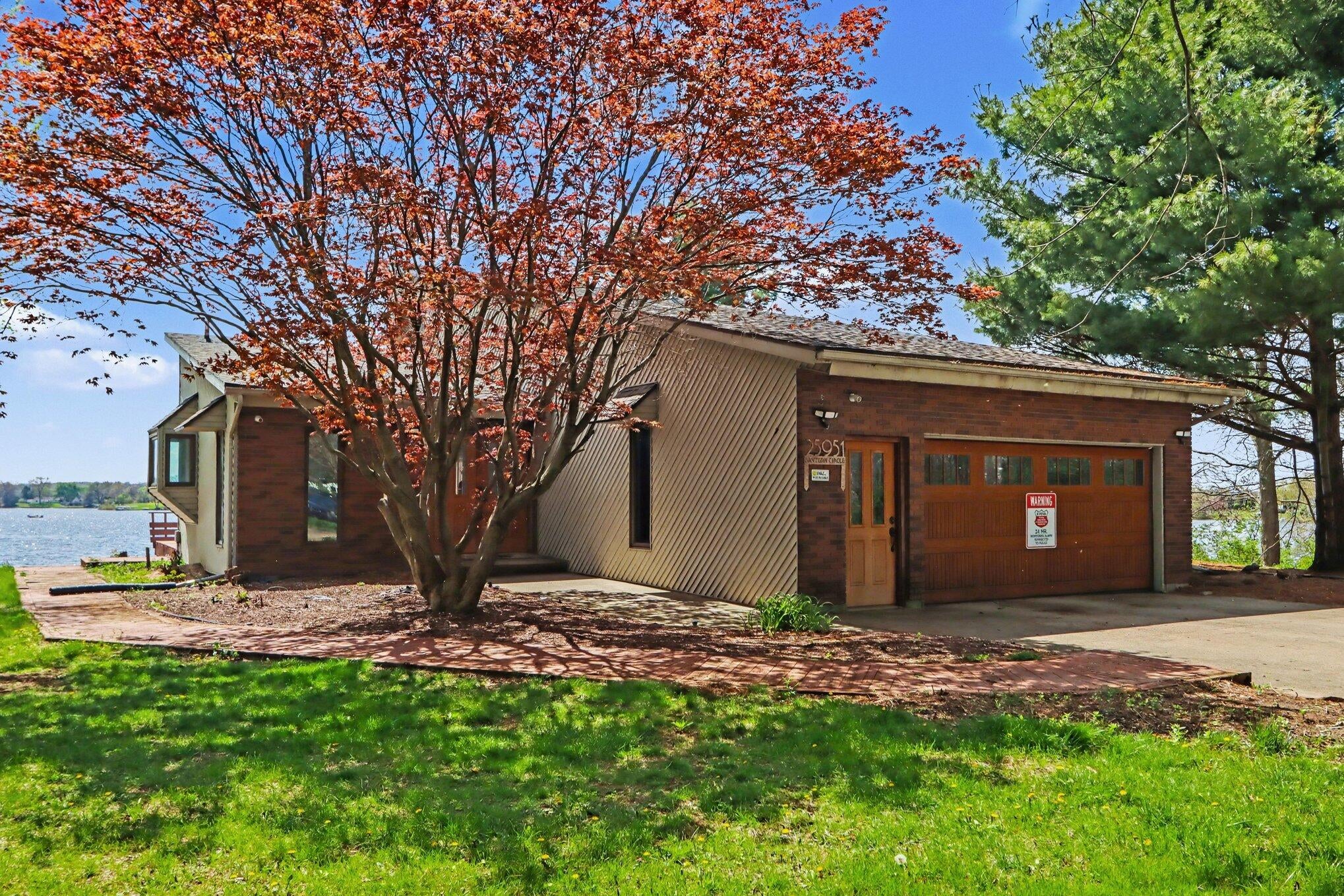 25951 Lantern Circle