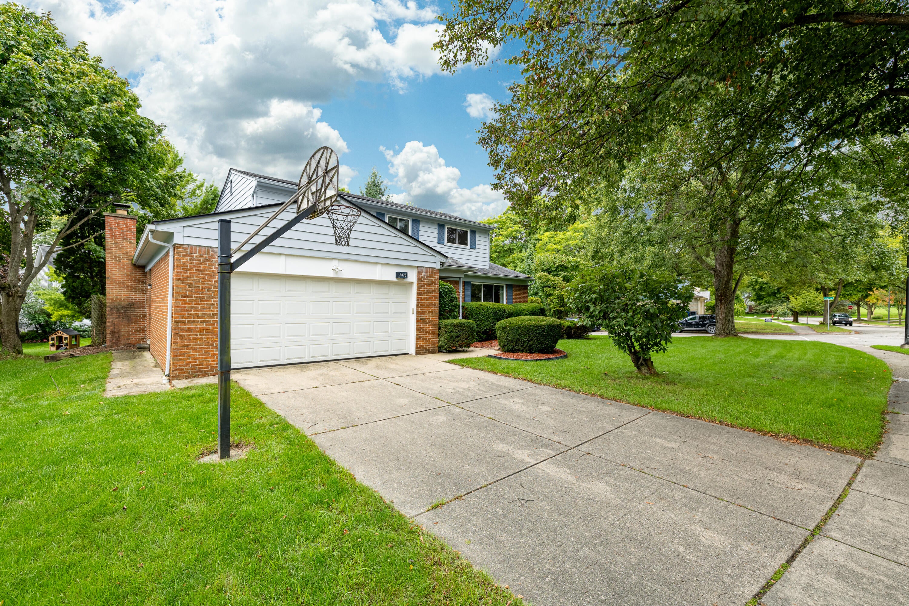 3375 Bluett Road