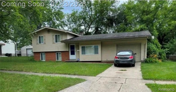 2828 HAMPSTEAD DR, FLINT, MI 48506 - Image 4ce30972be3cdf0f84d165e76f397e98/3204893872