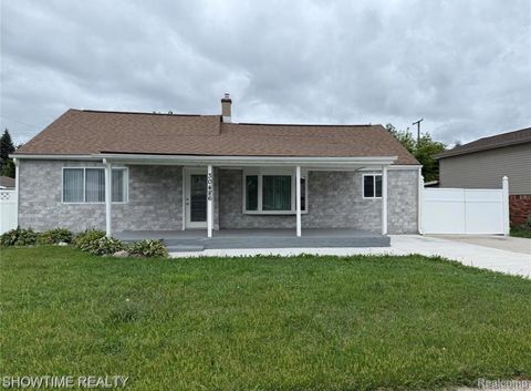 30486 Groveland Street Madison Heights City MI 48071