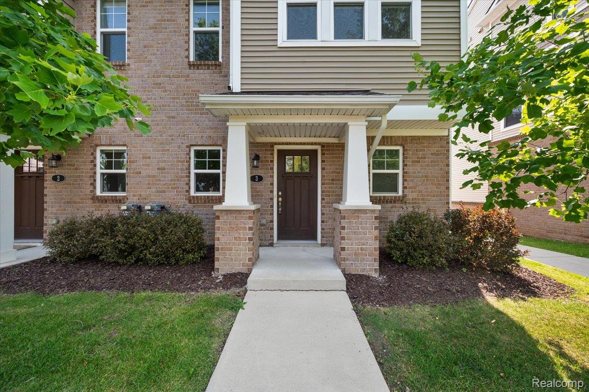 2500 Normandy Road 3