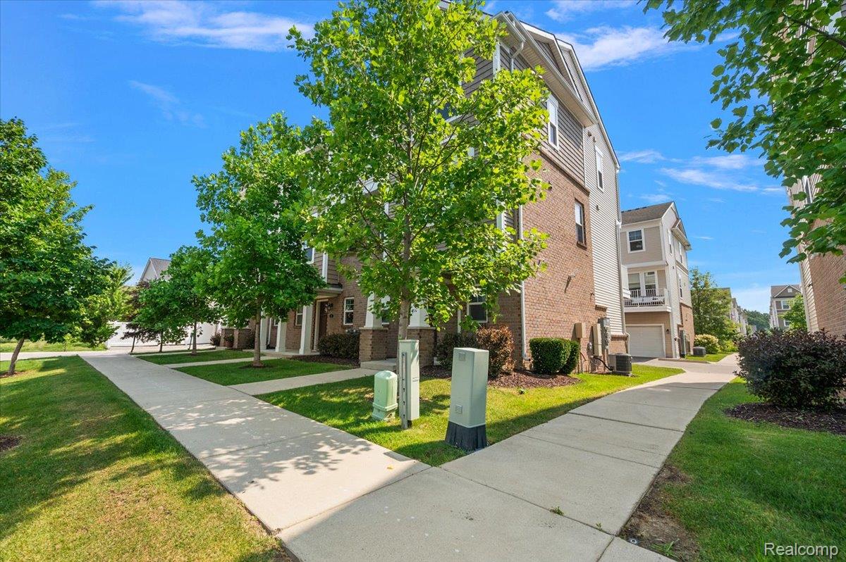 2500 Normandy Road 3