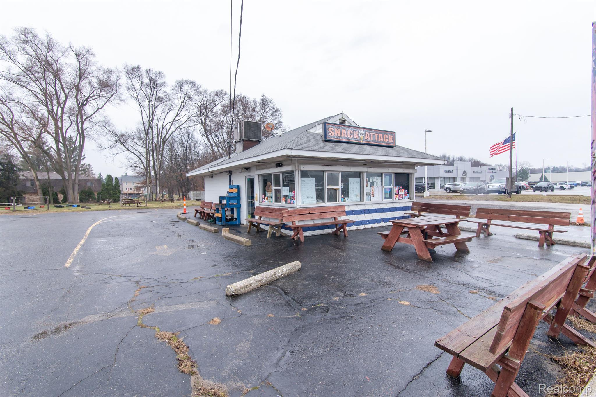 2535 E HIGHLAND Road