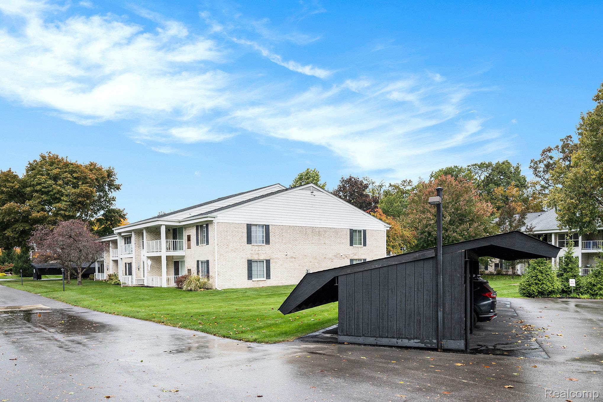 Livonia City, Michigan 48150, United States, 1 Bedroom Bedrooms, ,1 BathroomBathrooms,Residential,Active,233326