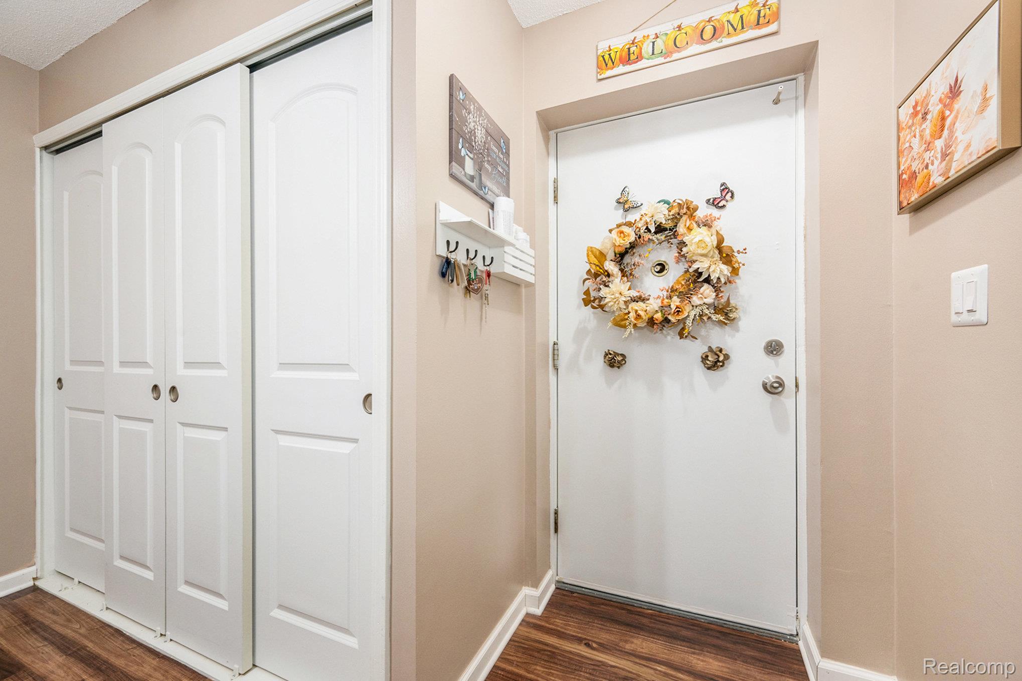 Livonia City, Michigan 48150, United States, 1 Bedroom Bedrooms, ,1 BathroomBathrooms,Residential,Active,233326