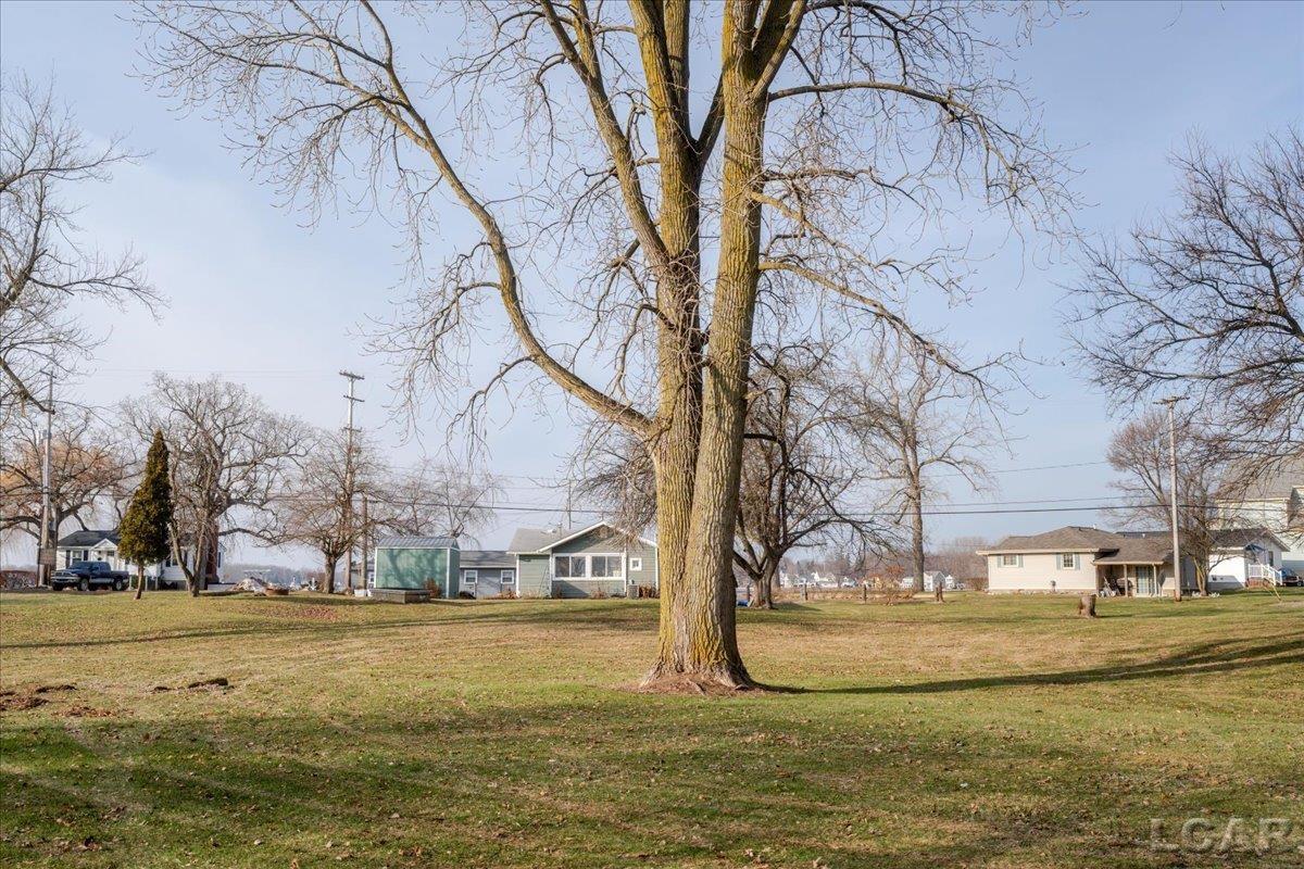 0 Round Lake Highway