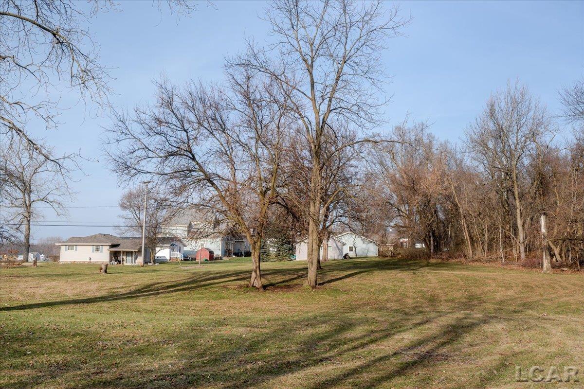 0 Round Lake Highway