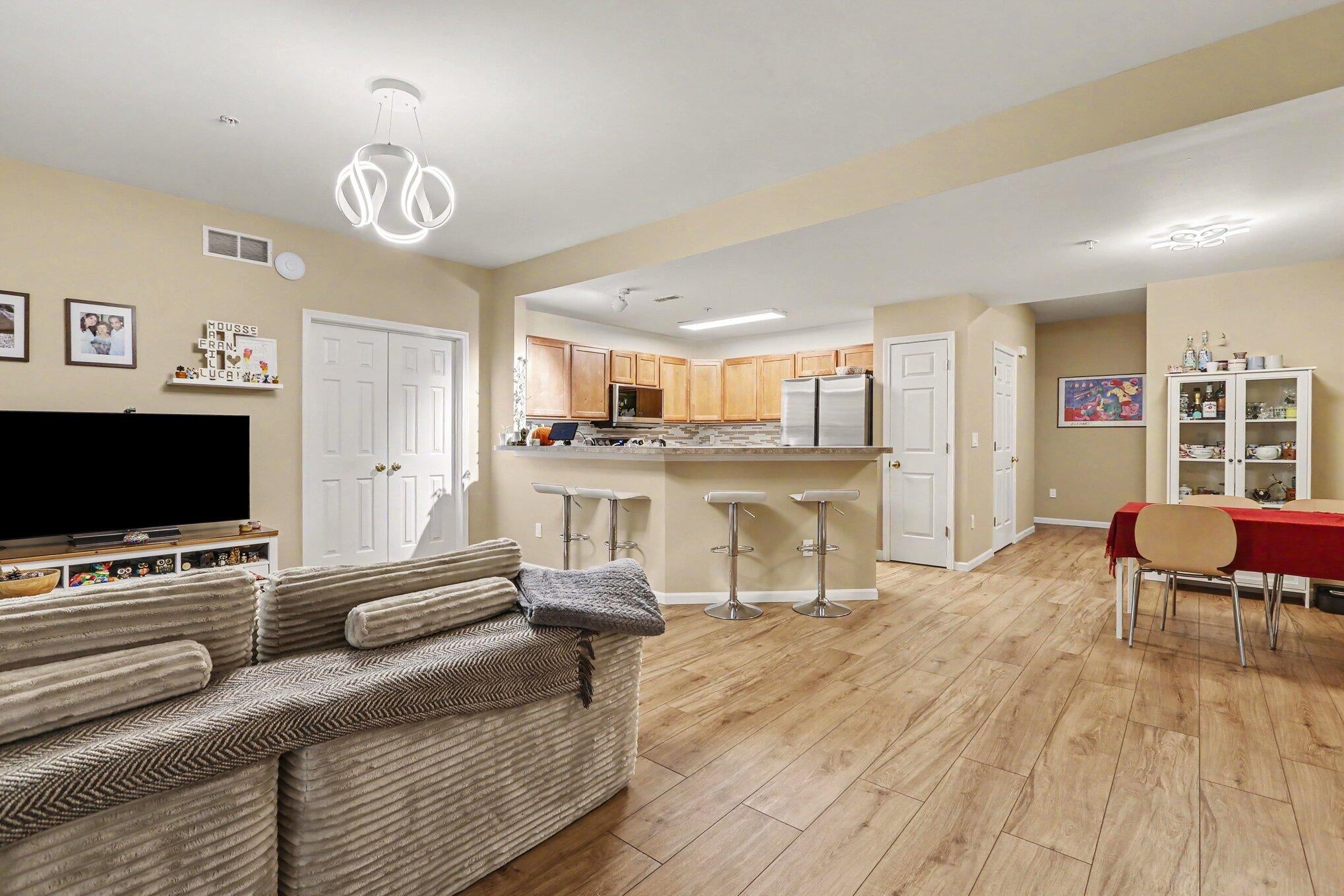 8181 Autumn Woods Trail