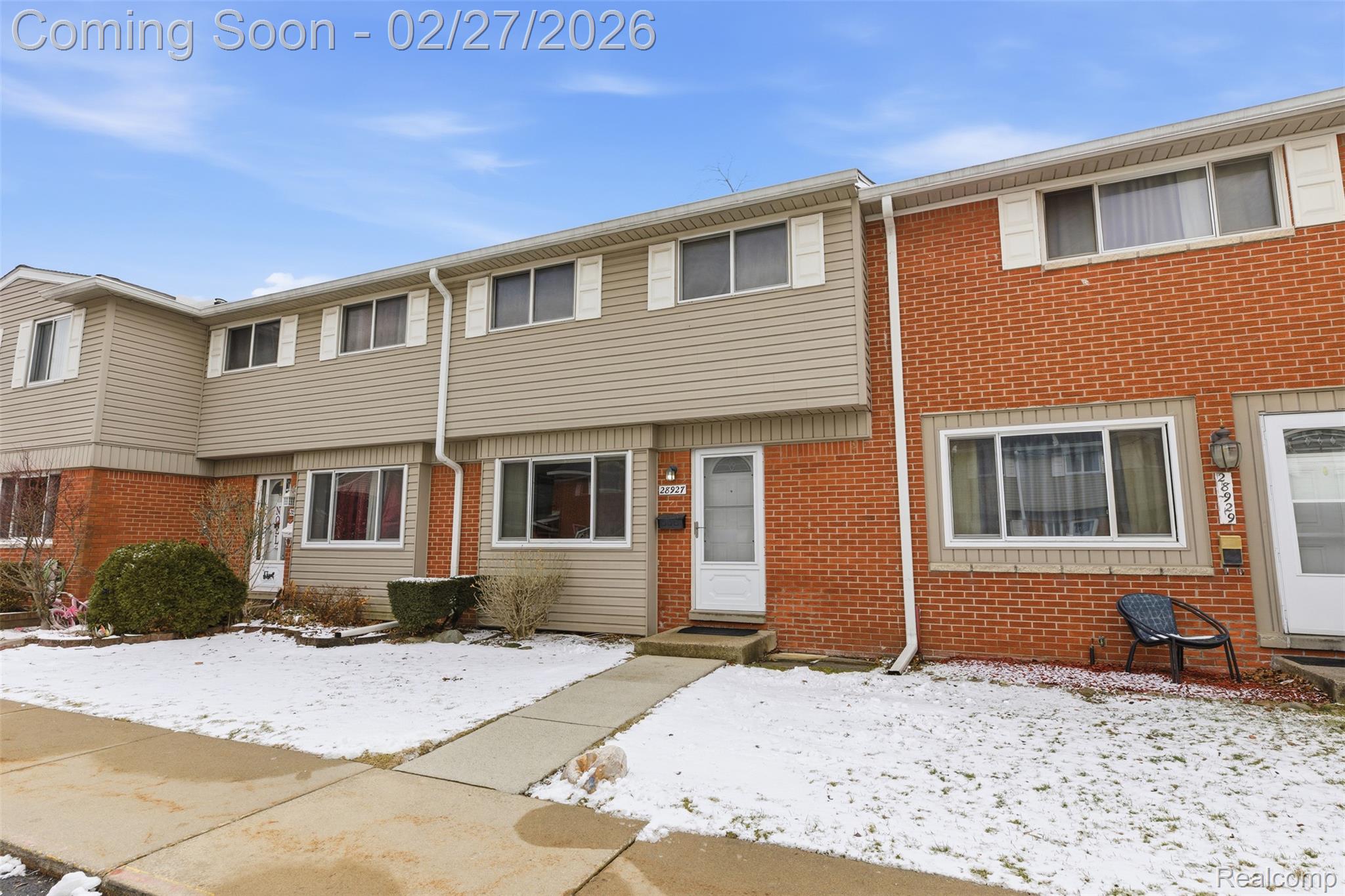 28927 Manchester Street