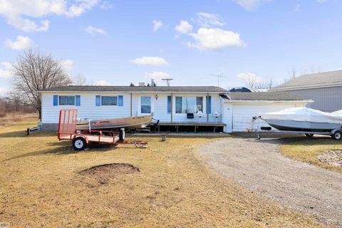 10635 Gratiot Avenue Casco Township MI 48064