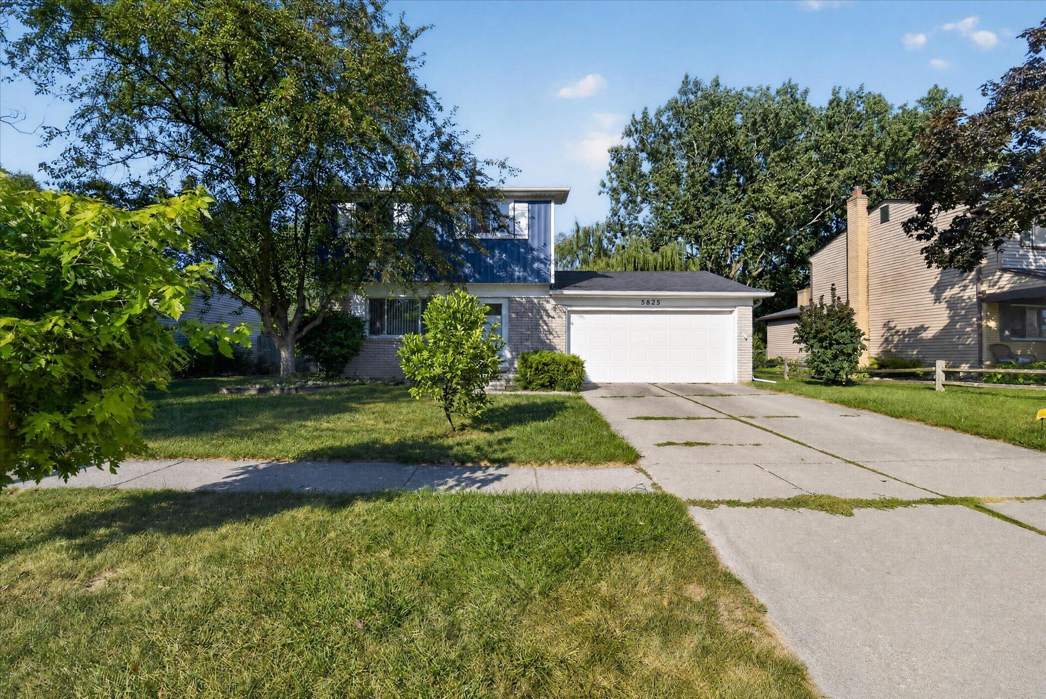 5825 Huntington Avenue