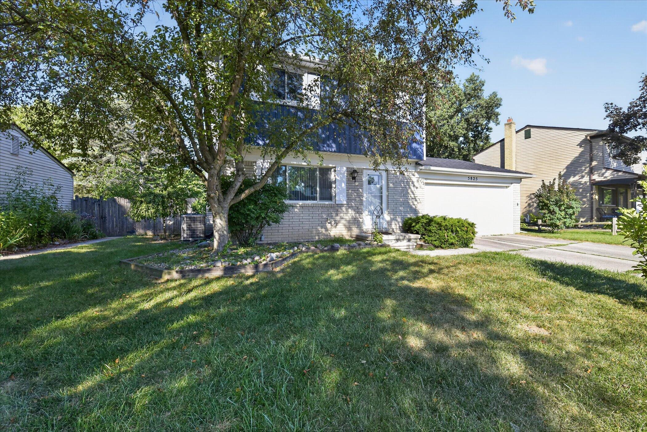 5825 Huntington Avenue