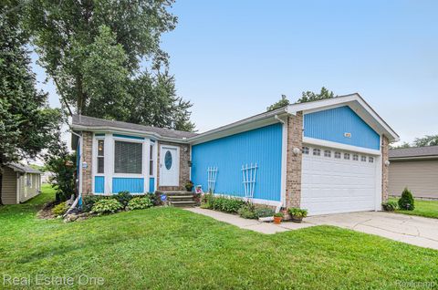 Photo of 20226 Fenton Street, Roseville City, MI 48066 (MLS # 20251049122) Photo of 20226 Fenton Street, Roseville City, MI 48066 (MLS # 20251049122)
