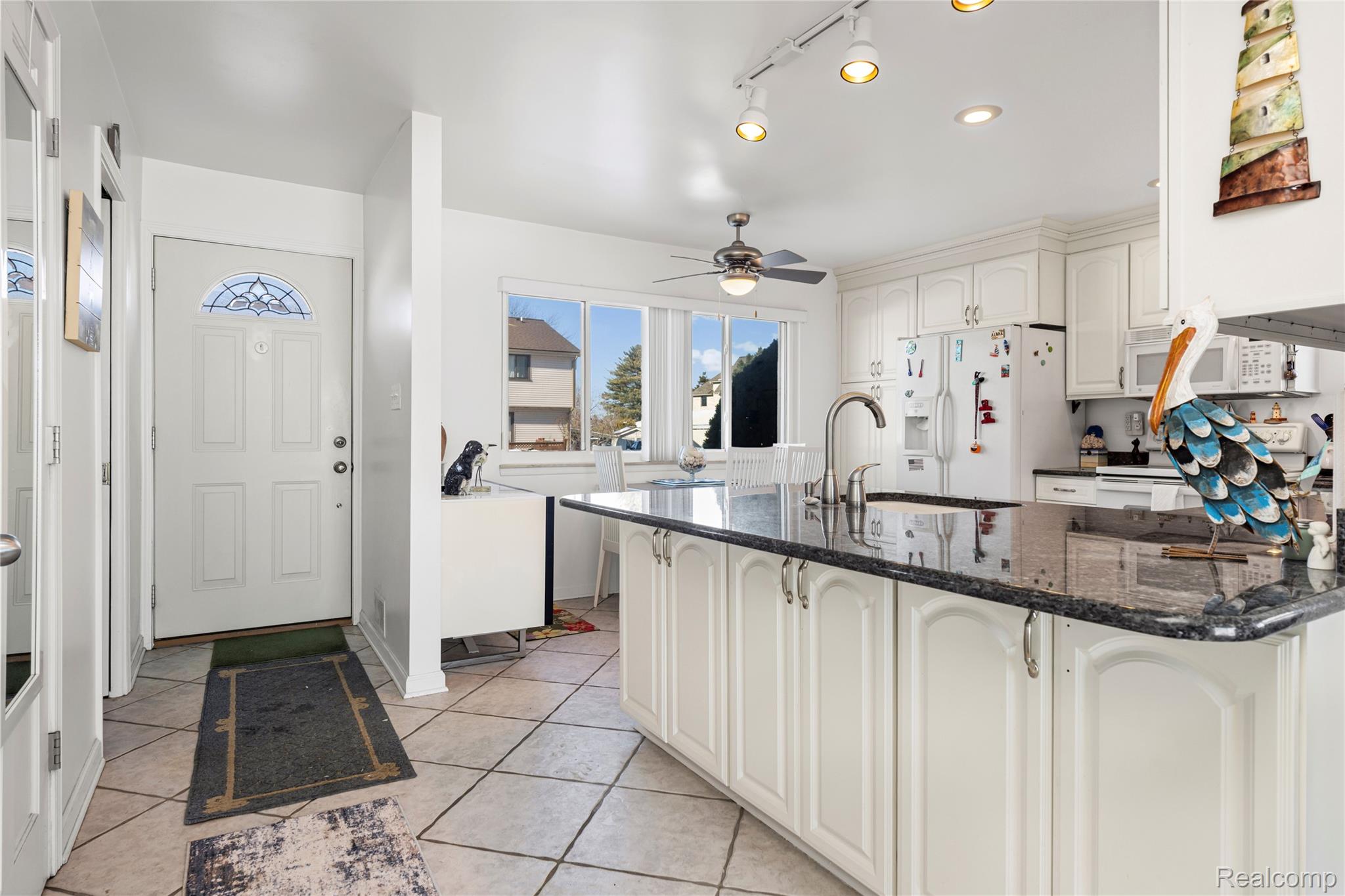 50666 Jefferson Avenue D8