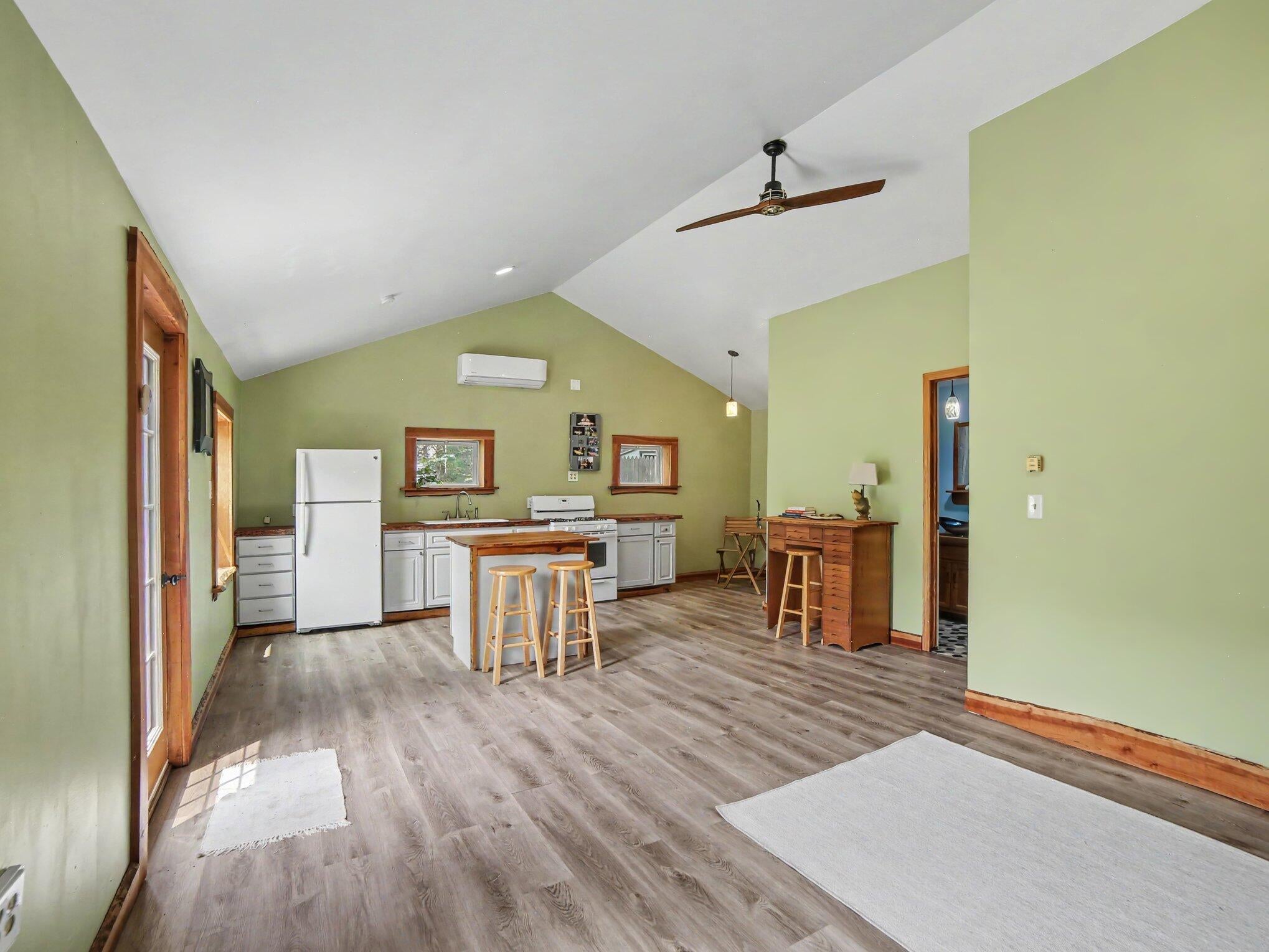1514 S Walhalla Road