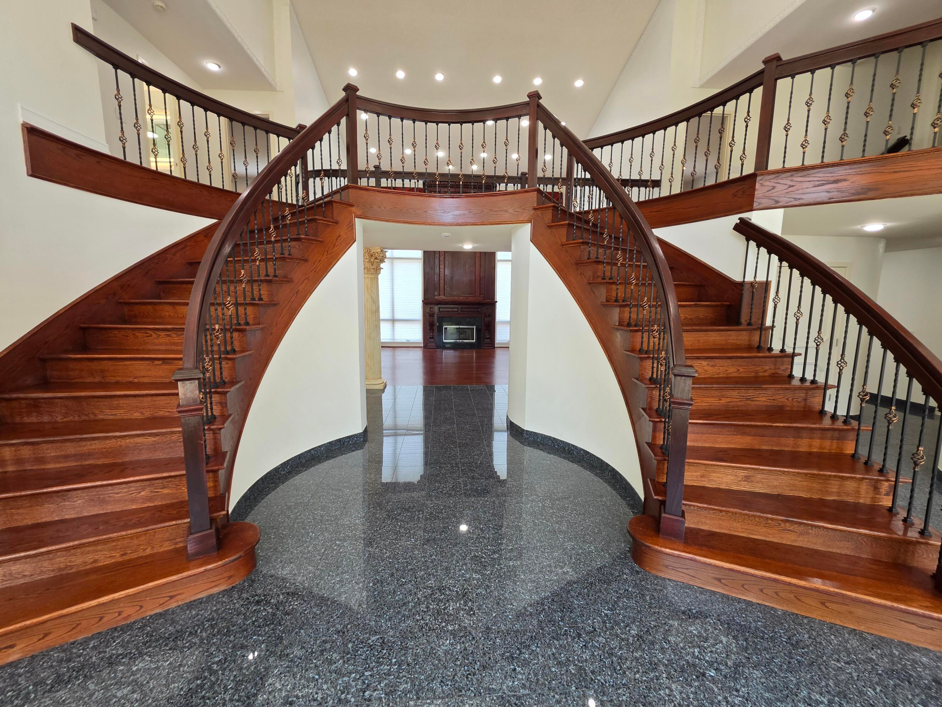 6122 Trailwood Lane