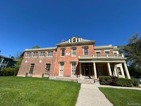 206 N HURON Street Ypsilanti City MI 48197