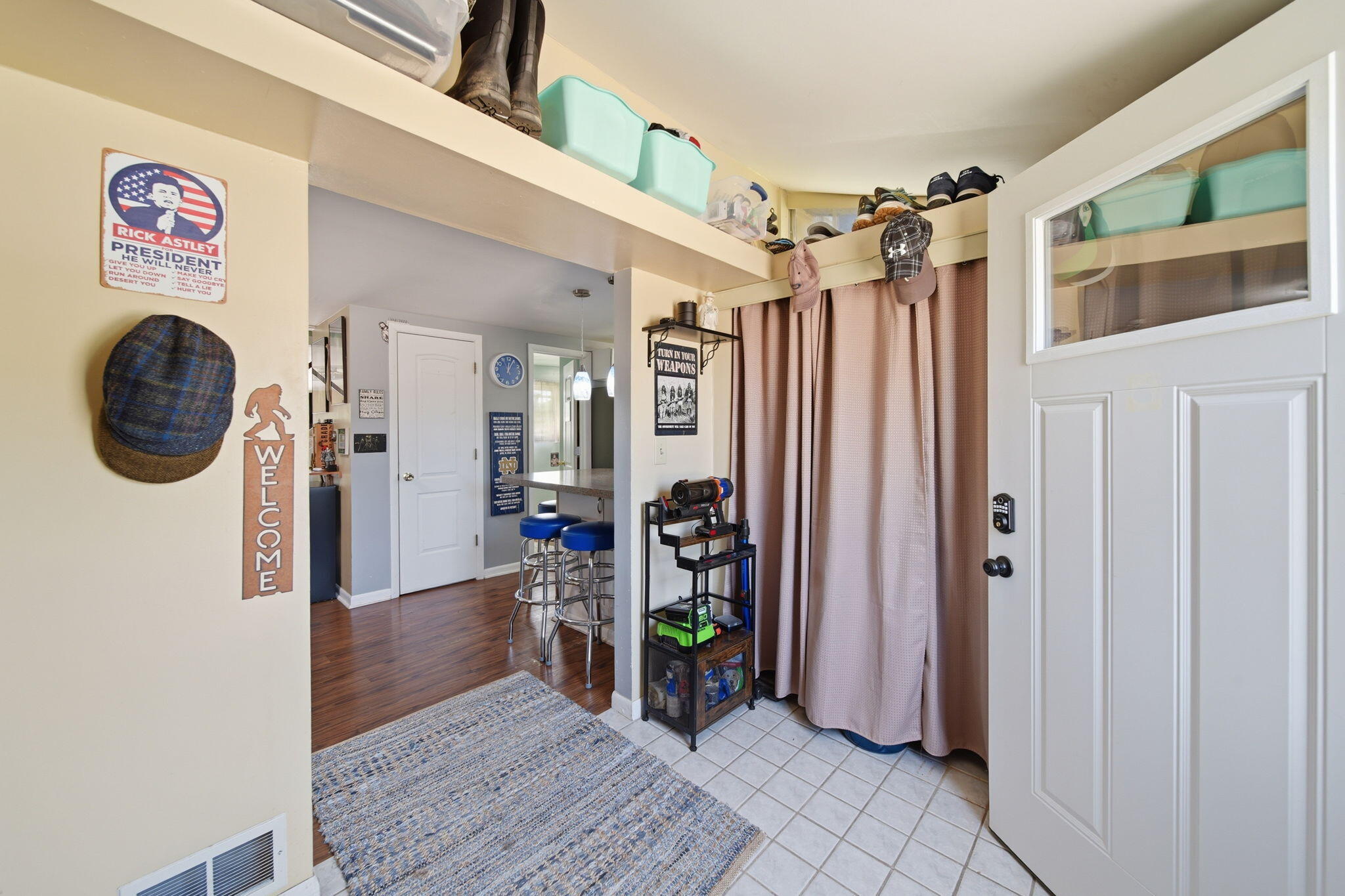 245 Duryeas Point