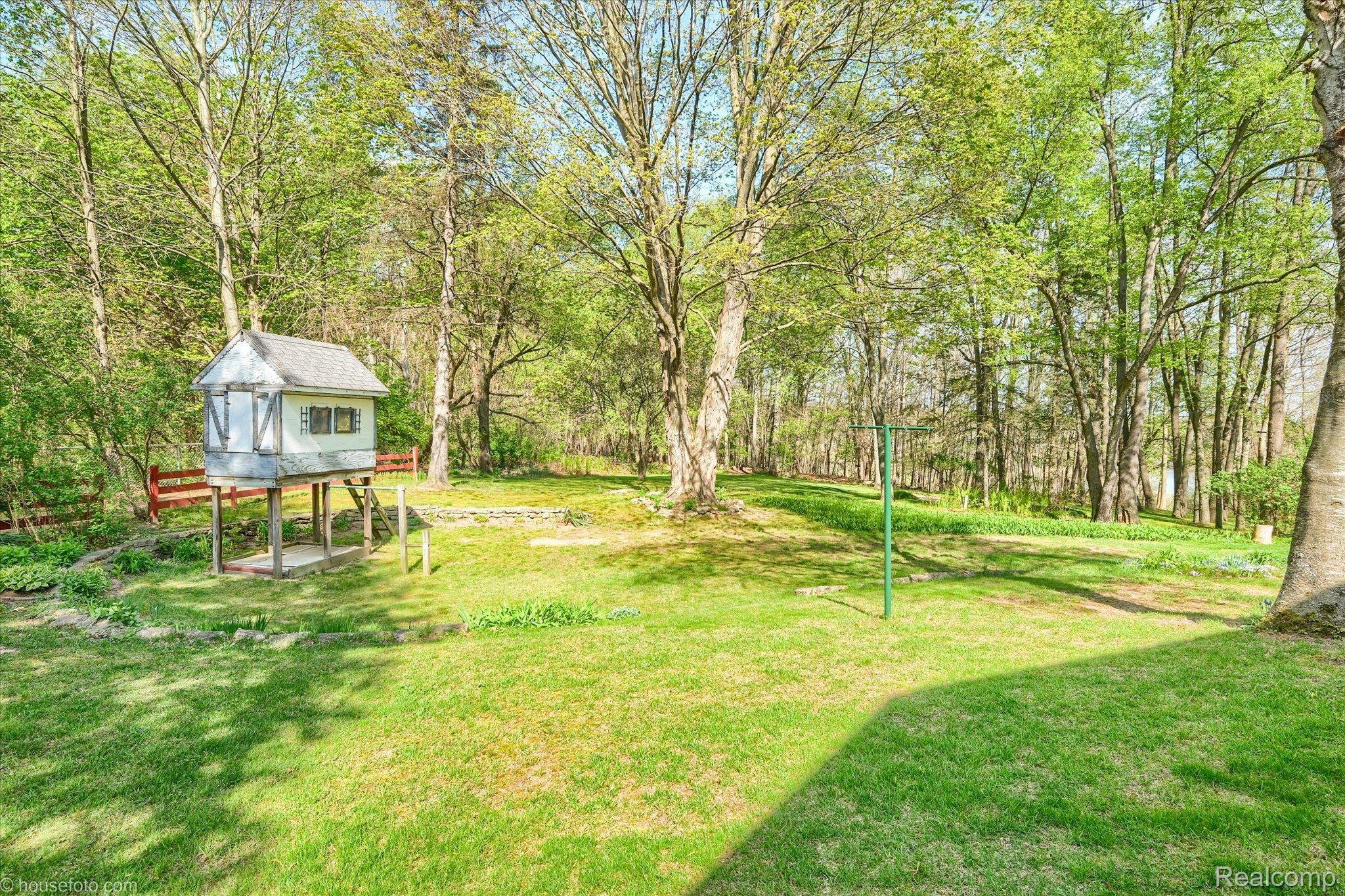 2676 Porcupine Trail