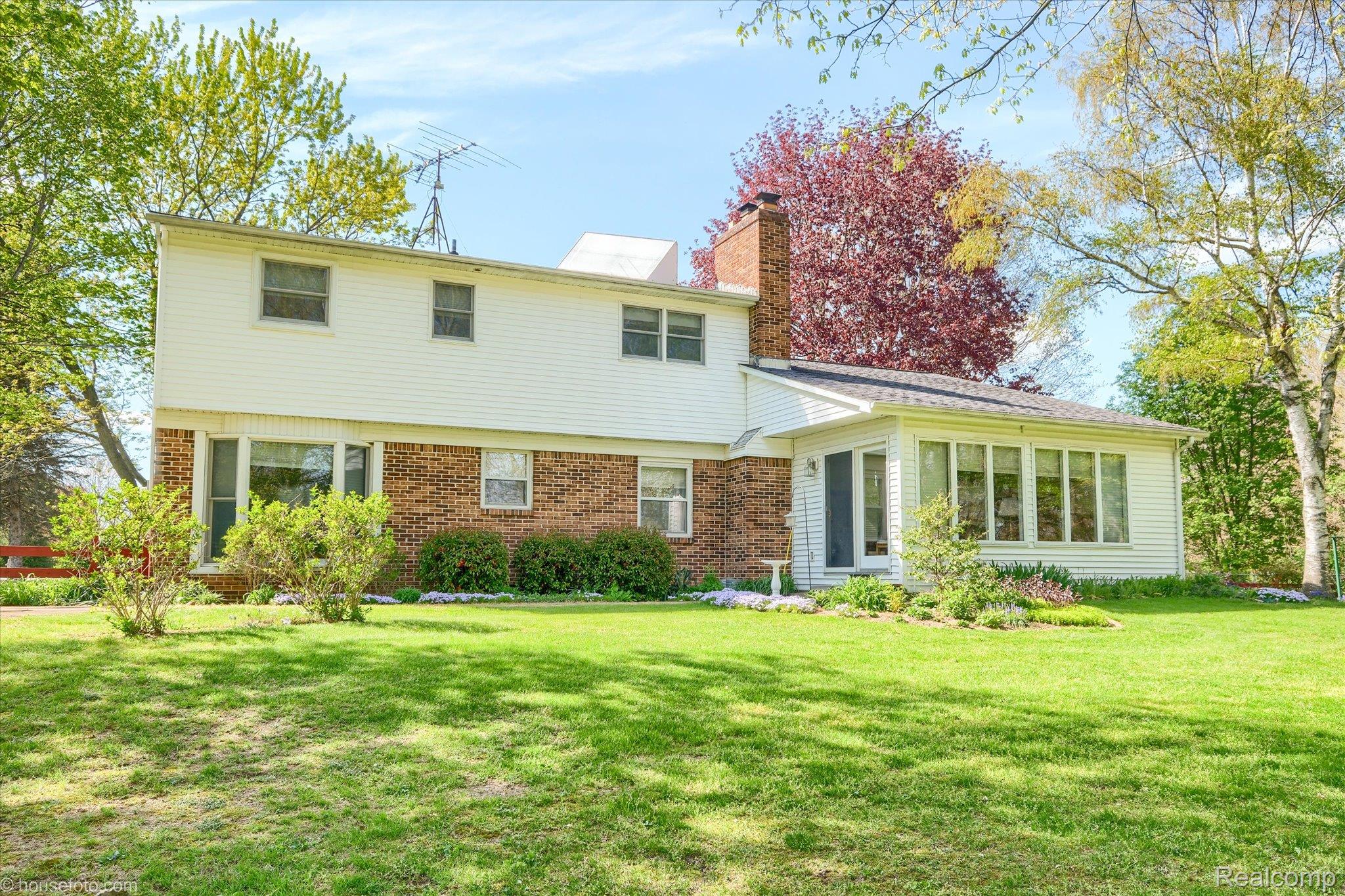 2676 Porcupine Trail