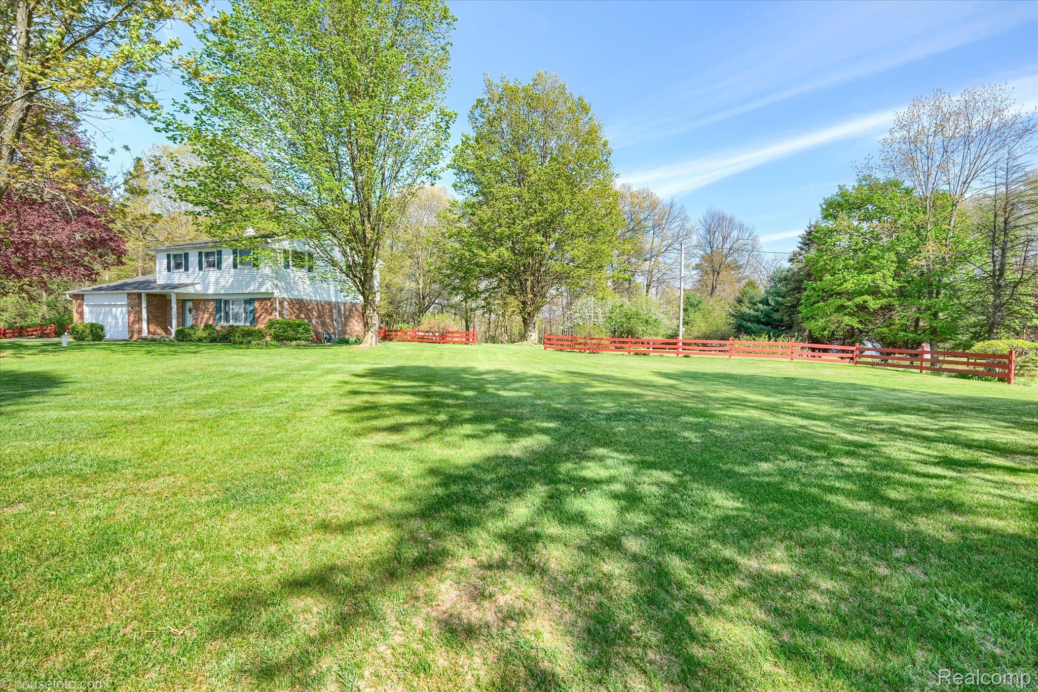 2676 Porcupine Trail