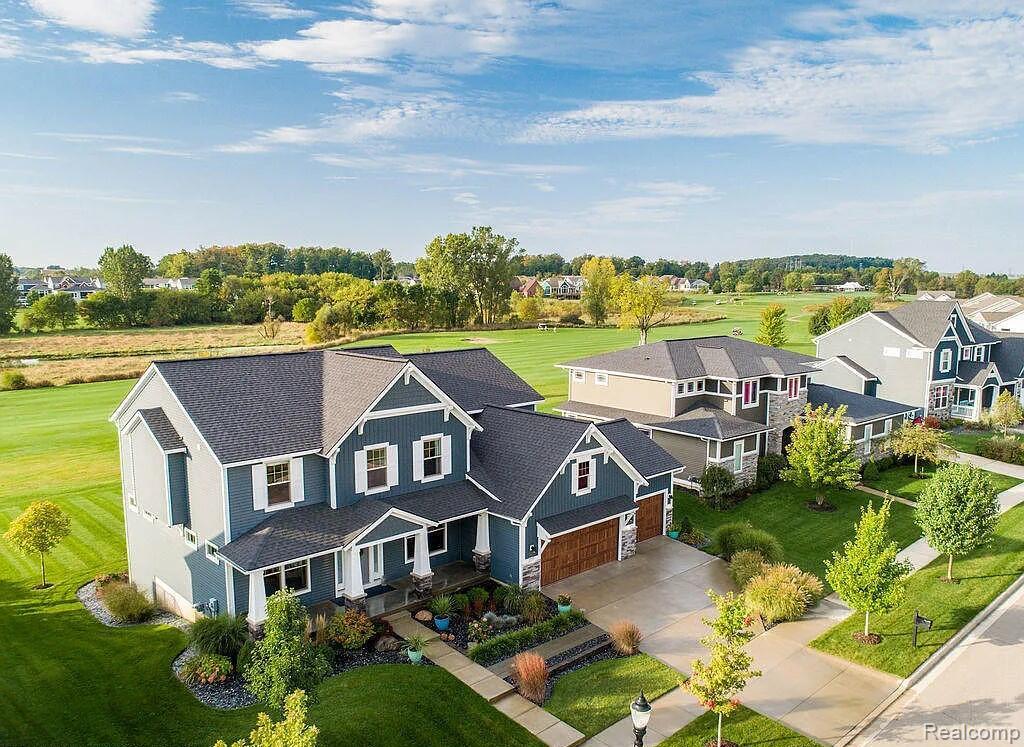 2751 Carnoustie Drive