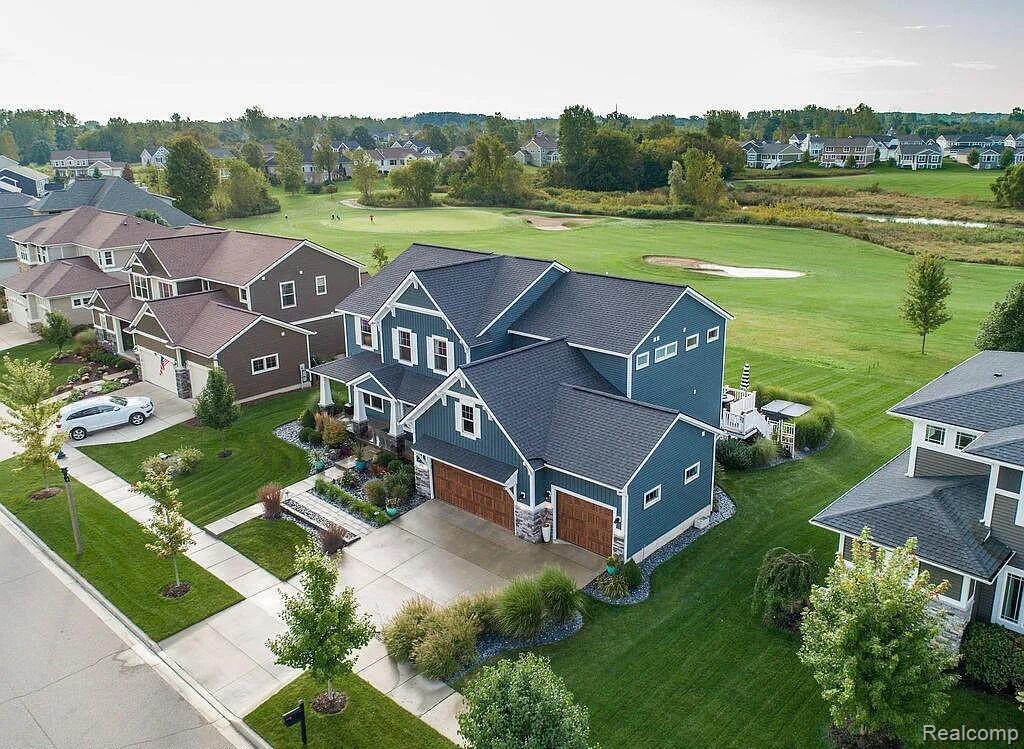 2751 Carnoustie Drive