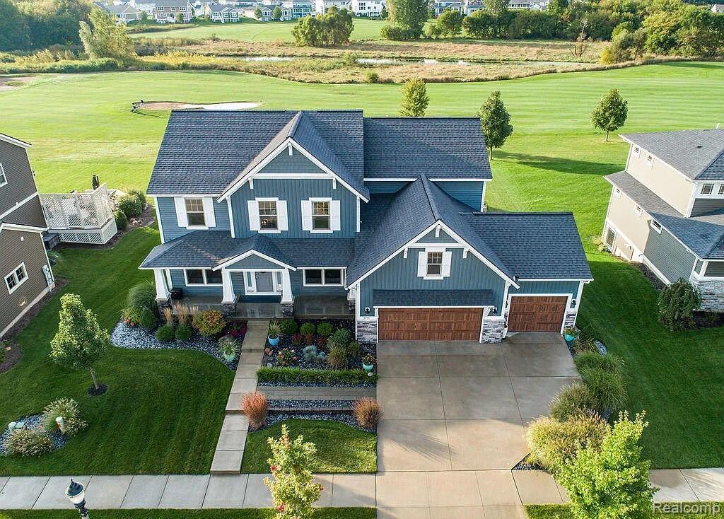 2751 Carnoustie Drive