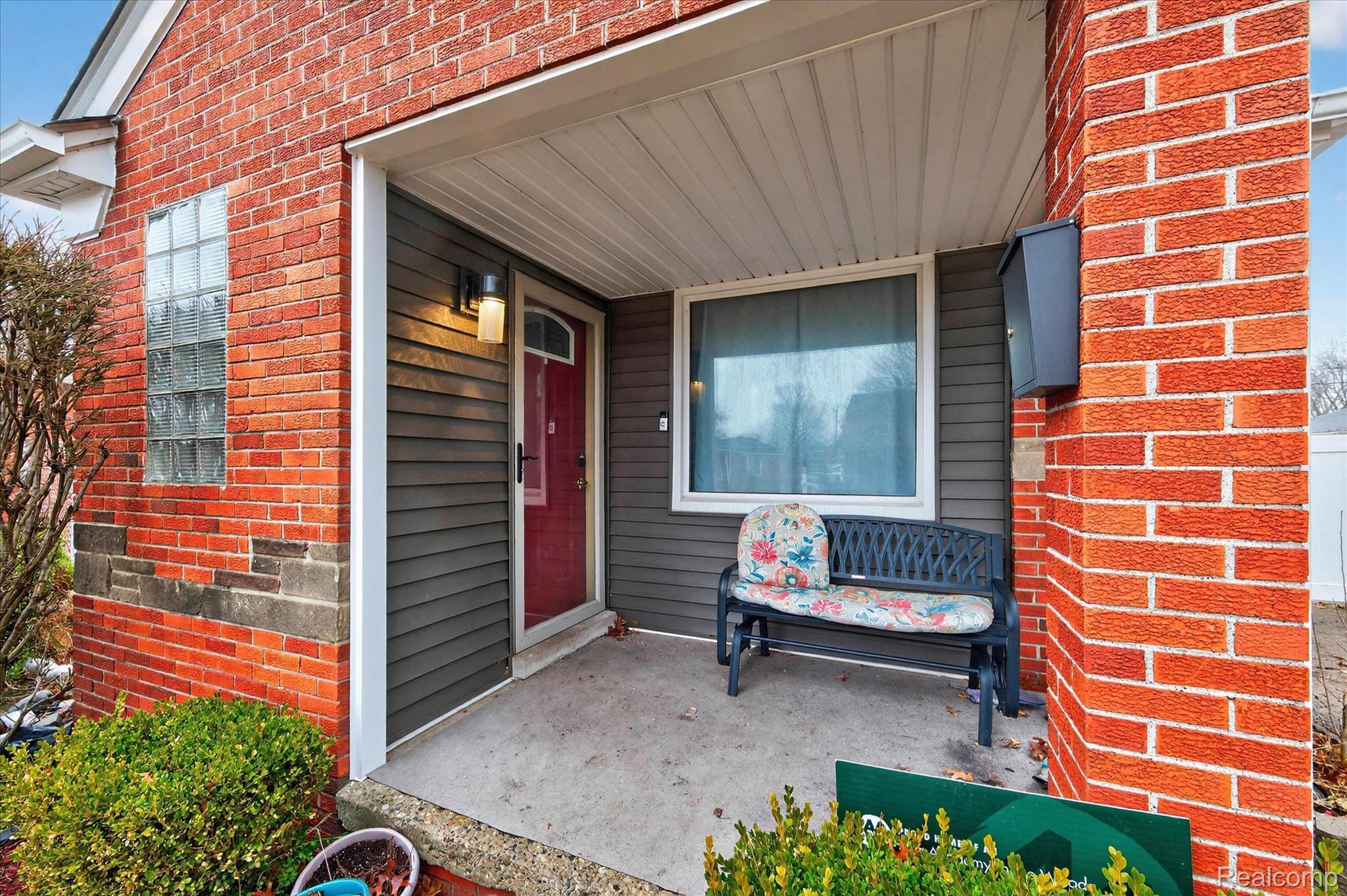 21211 Newcastle Road