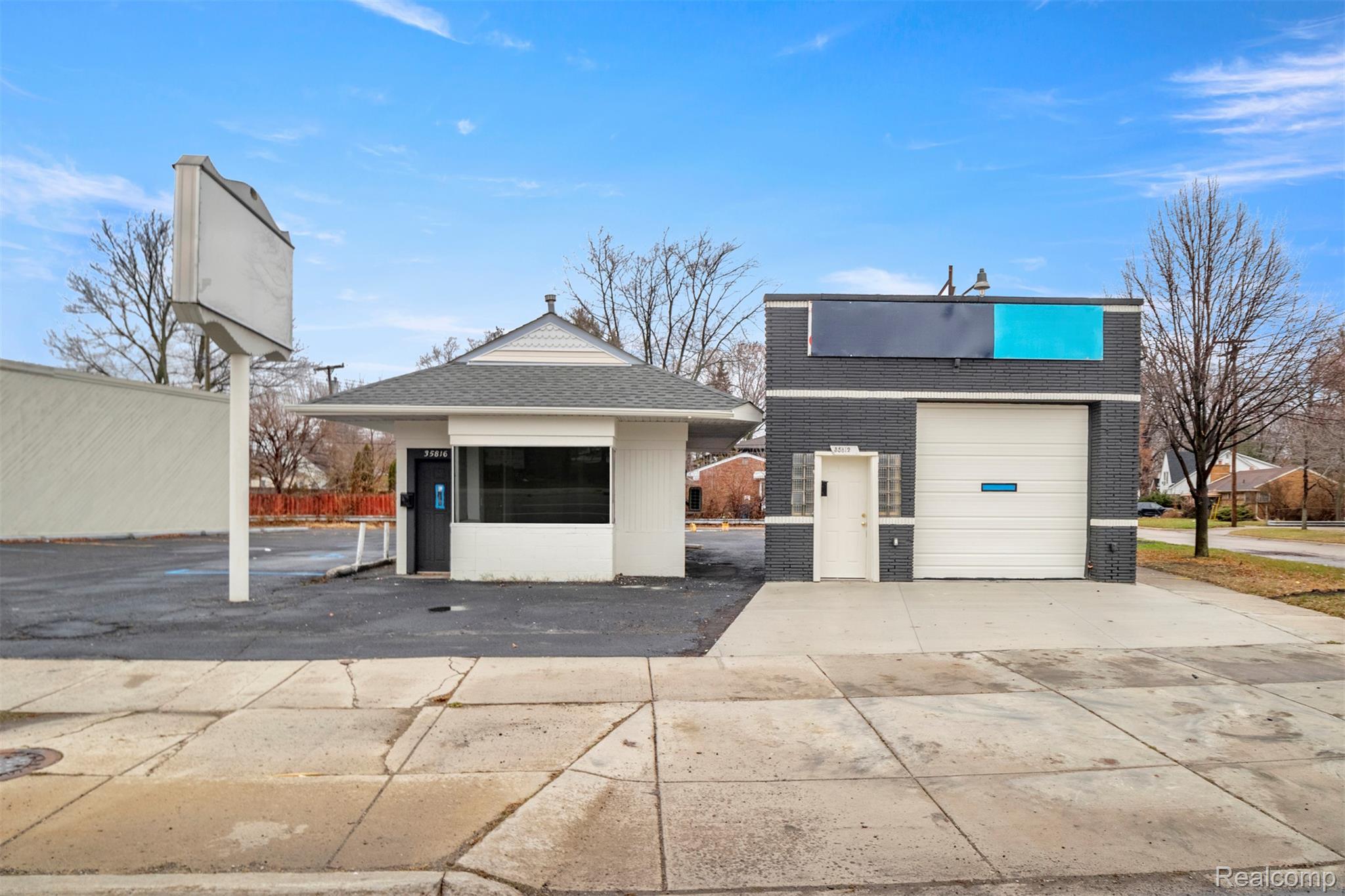 35812 W Michigan Avenue