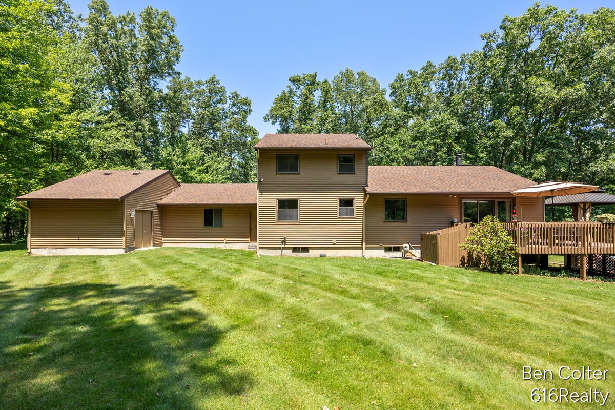3161 Emberwood Drive SE