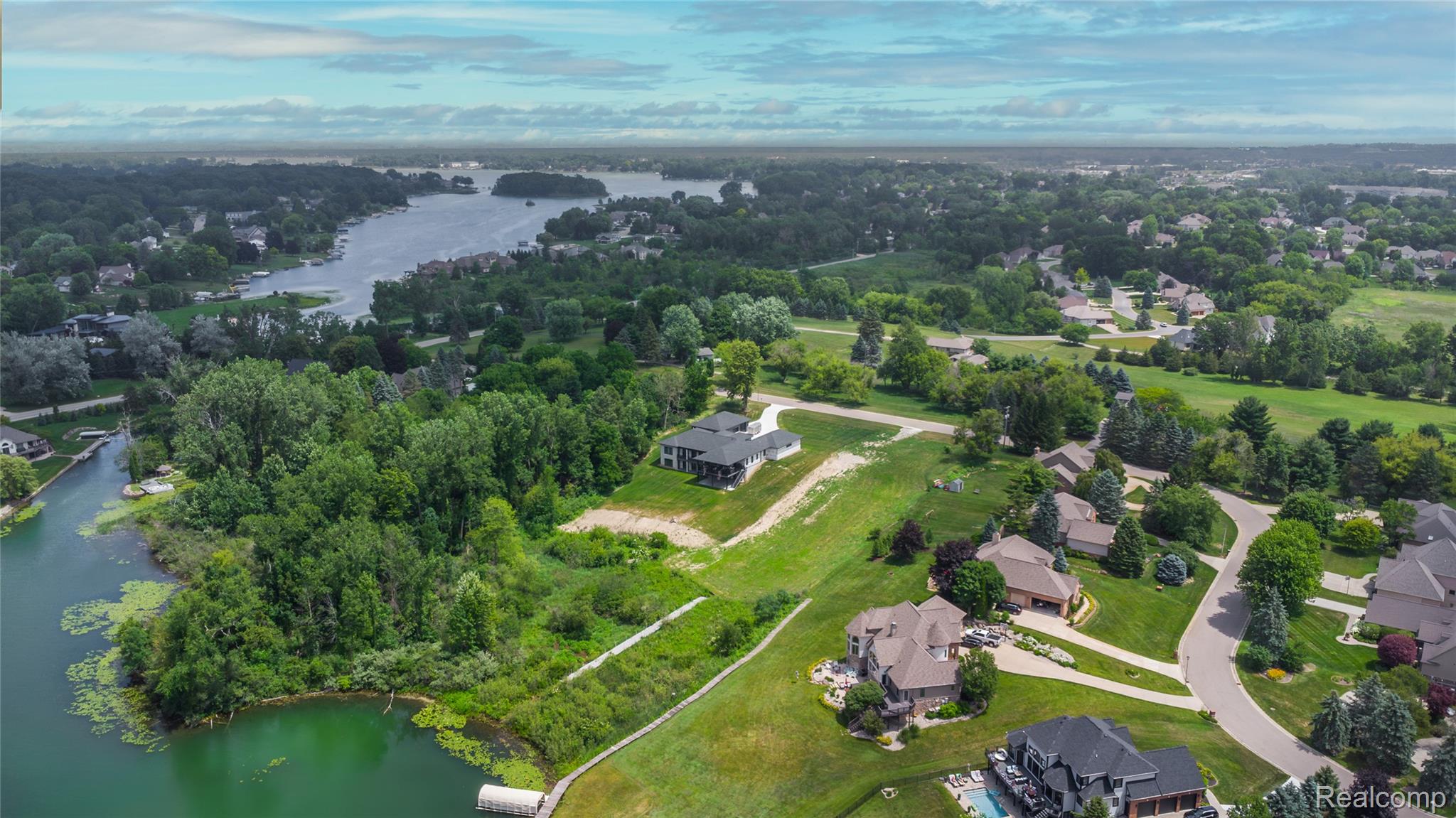 4172 Northshore Drive