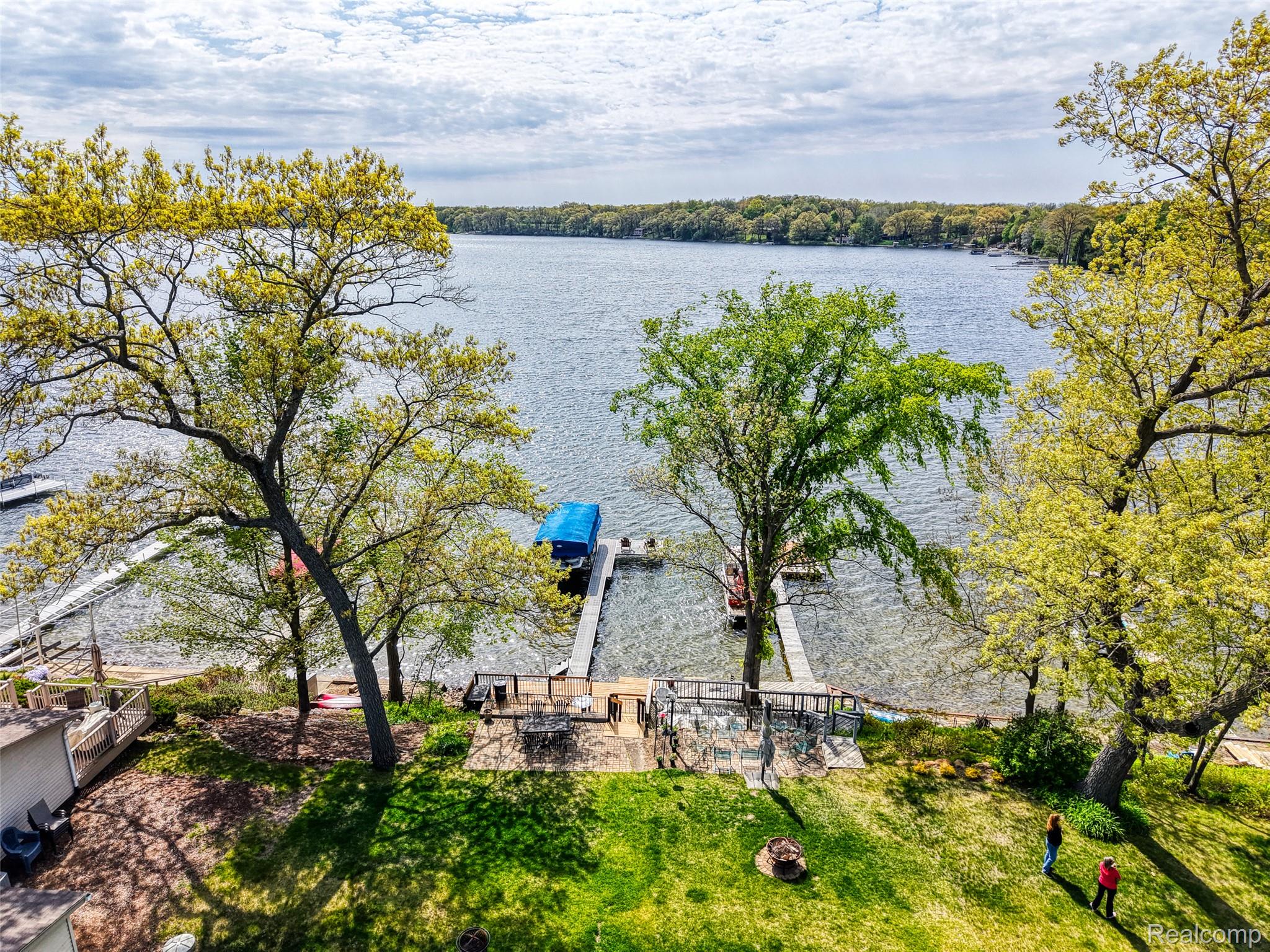 7490 Noahs Landing