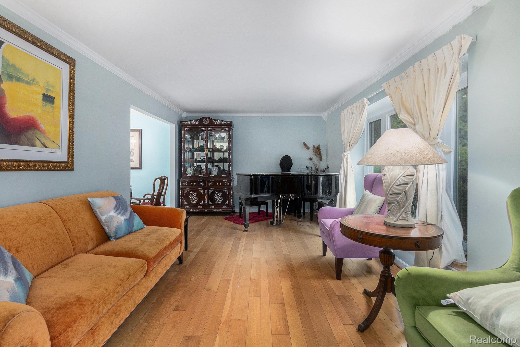 3420 Sussex Court