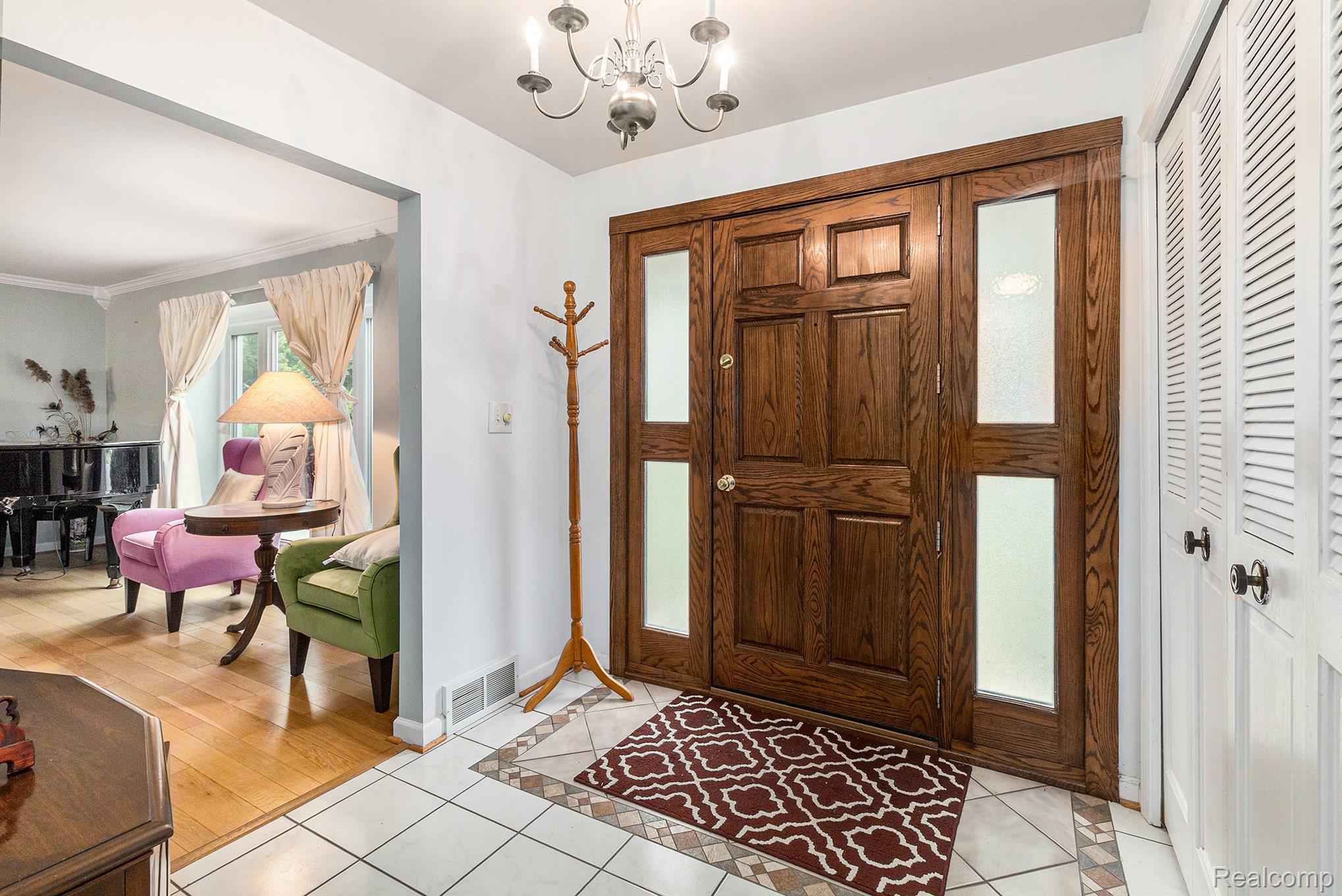 3420 Sussex Court