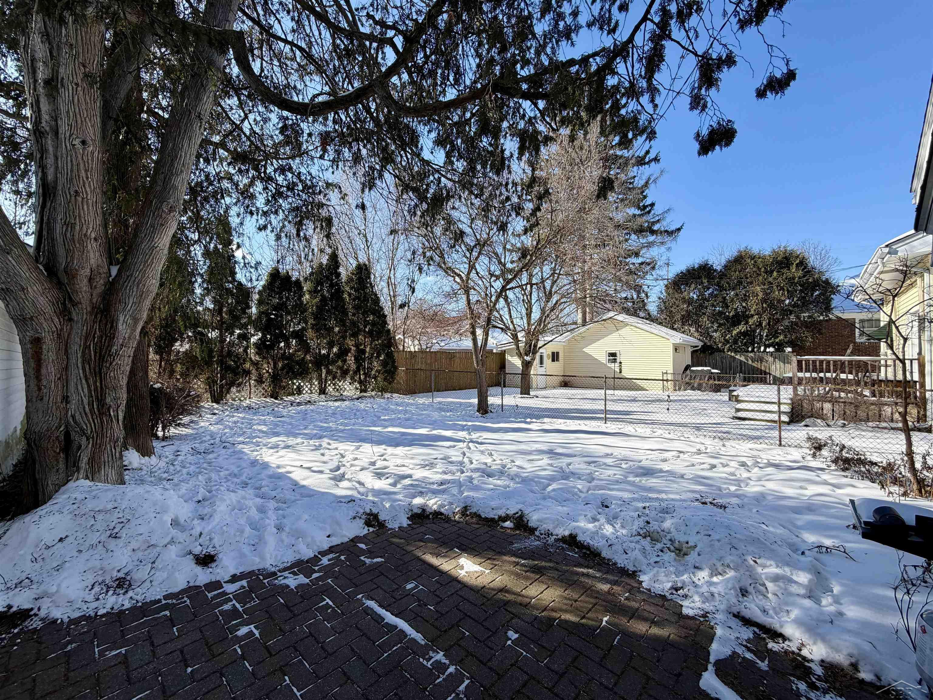 1907 Adams Boulevard