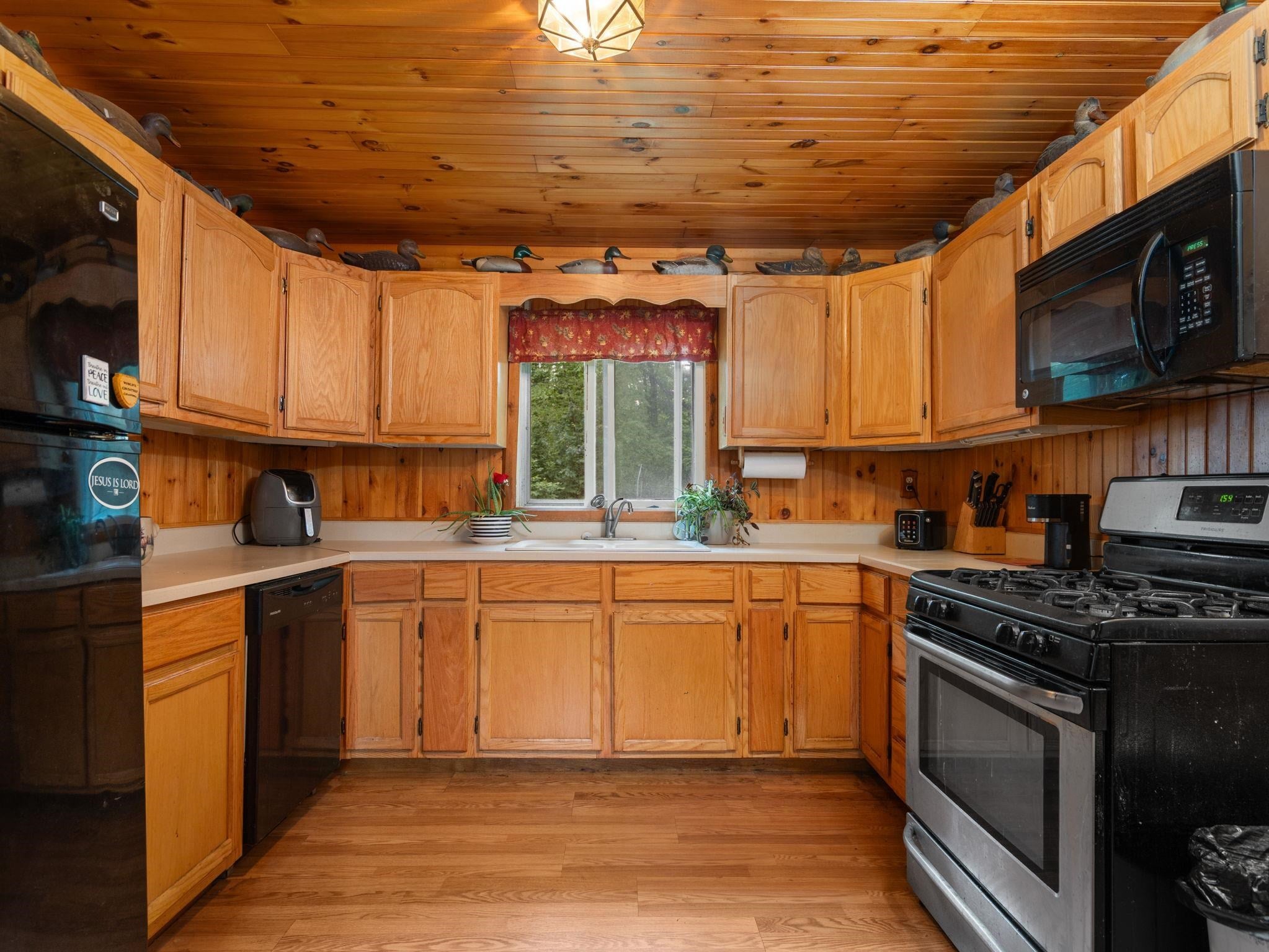 3433 W Cutcheon Road