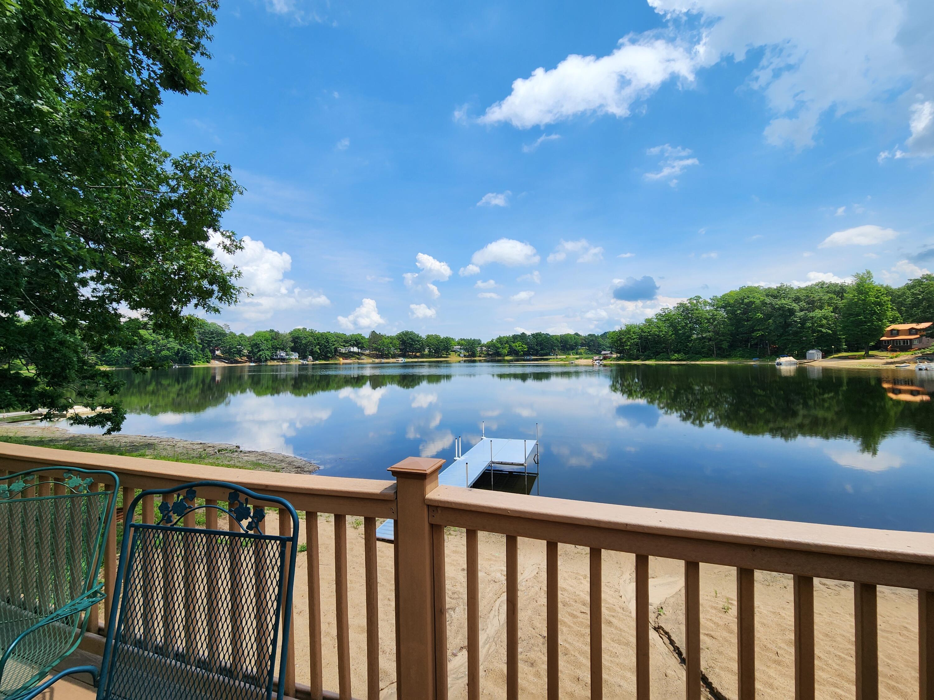 9523-25 Terry Street