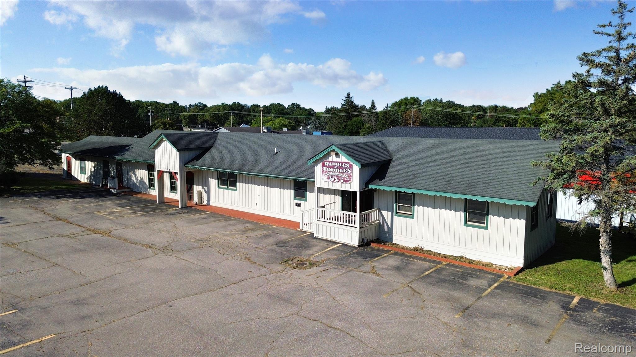 320 E Grand Blanc Road